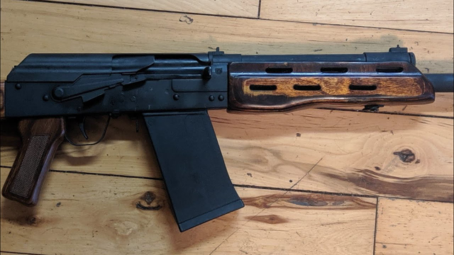 Lynx 12 LH-12 Part 4: Custom Saiga Wood Handguards Type1 and 2 Review