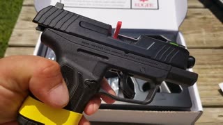 Ruger Max-9 Pro Subcompact 9mmTable Top Review.