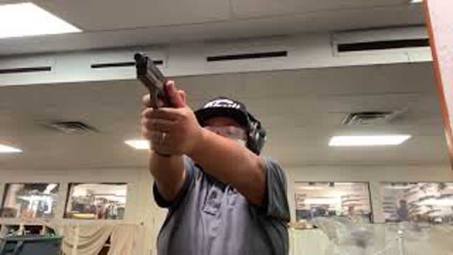 Smith and Wesson M&P 22 compact: Great Trainer for Women!